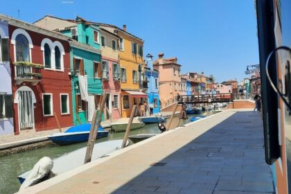 Burano una delle 4 città più colorate d'Italia