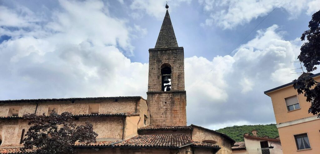 Laghi d’Abruzzo: borgo di Scanno