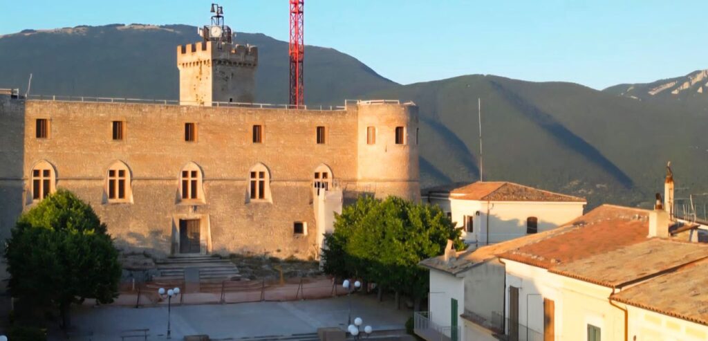 Castello Piccolomini Capestrano