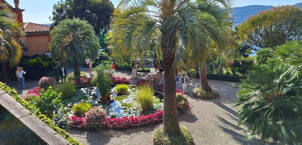 Isola Madre: giardino botanico e il Palazzo Borromeo